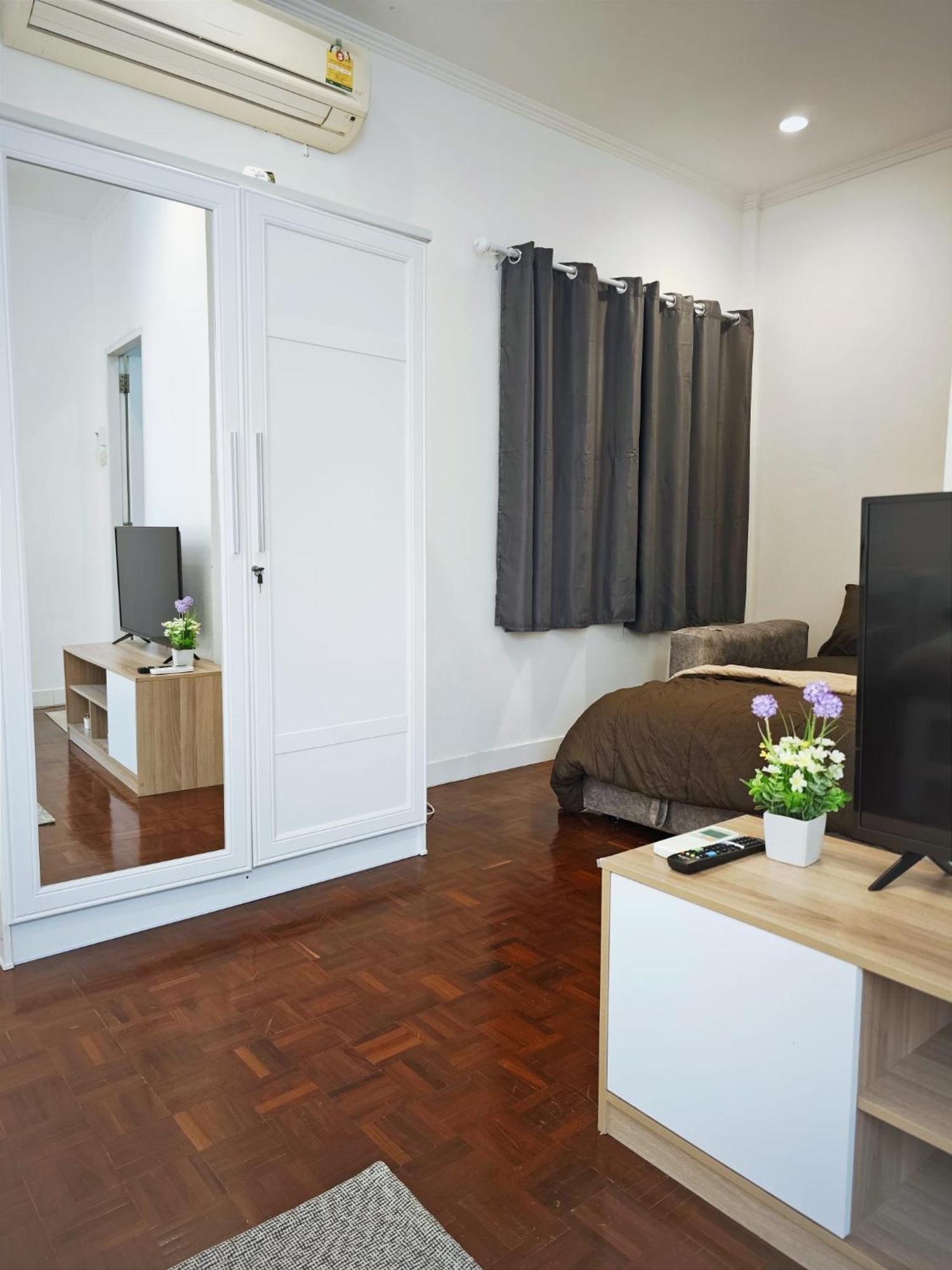 Homey Stay And Cafe By Hematoa Bangkok Zewnętrze zdjęcie